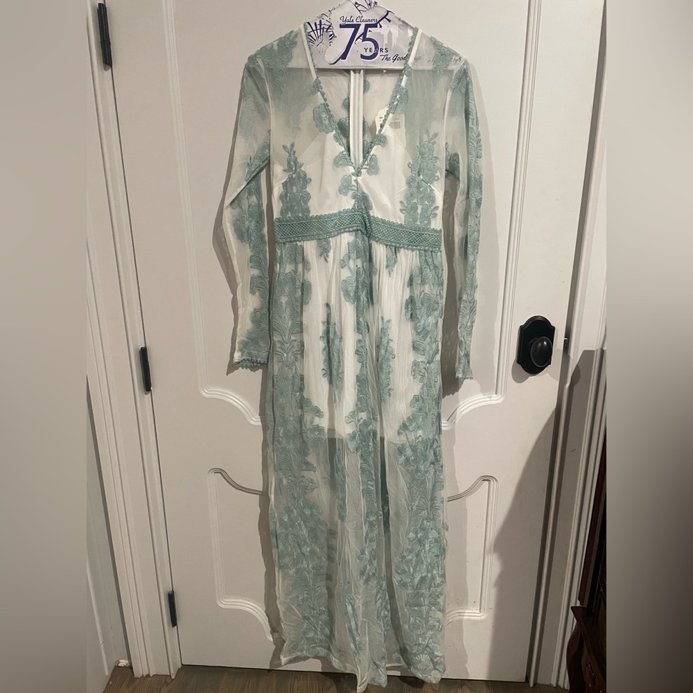 NWT Altar’d State Dress Size medium